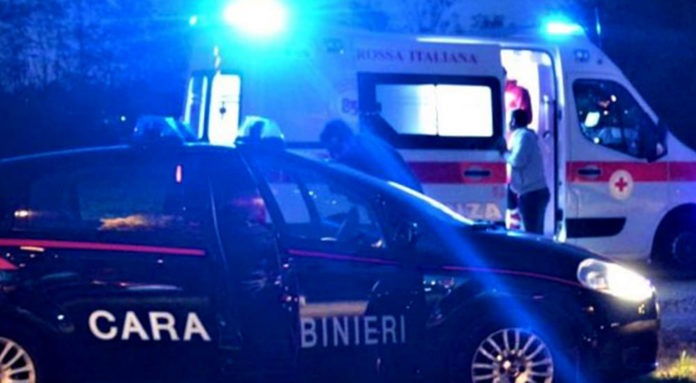 Carabinieri-e-ambulanza-notte